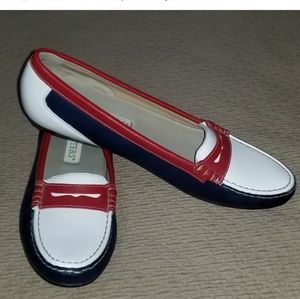 Trotter's Loafers
